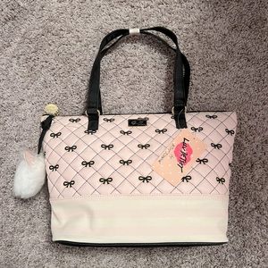 Luv Betsy’s Pink Purse with Bow Design